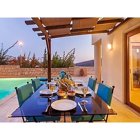 Sleeps 8 Pool Air Con Wifi Villa *