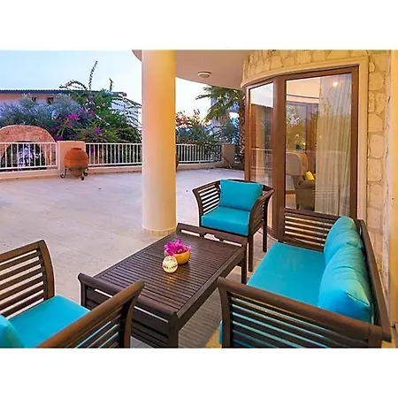 Sleeps 8 Pool Air Con Wifi Villa Kalkan